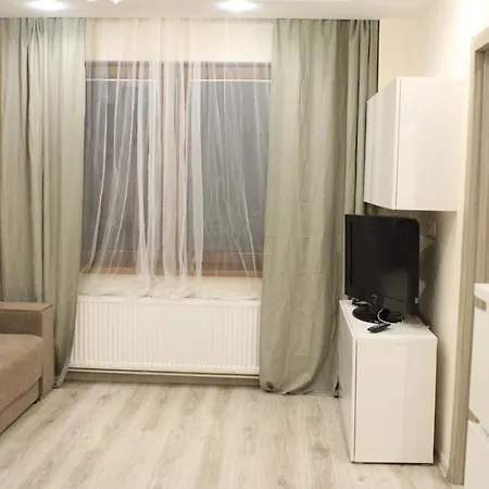 Sunny Loggia In Cozy Atmosphere Апартаменты *